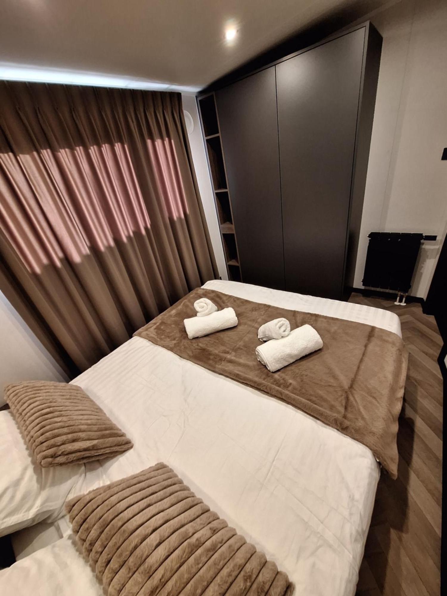 'Relax Lodge Sea' - Wellness Lodge In Zeeland - Private Sauna - Airco - Garden - Outdoor Swimming Pool - Free Wifi, Towels & Bed Linen Heinkenszand Экстерьер фото